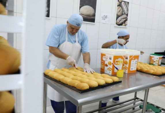 Em MS, padaria de presídio semiaberto se aproxima da marca de 1 milhão de pães doados