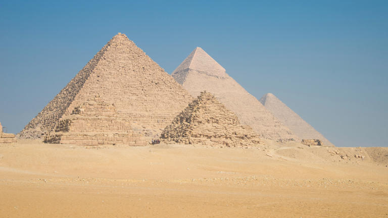 Tecnologia descobre que a Grande Pirâmide de Gizé possui mais lados e é por isso que ela dura há mais de 4.500 anos