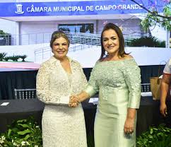 Prefeita Adriane Lopes e Vice Seguem Firmes à Frente da Prefeitura de Campo Grande