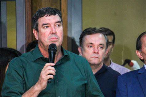 “Gastos sem freio: Governo Riedel é acusado de inflar contratos e aparelhar Estado às vésperas da eleição”