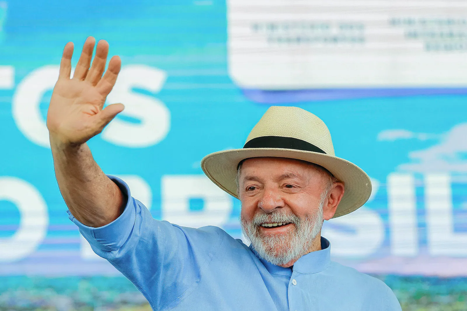 Com ação contra Bolsonaro, taxa de Trump e queda na rejeição, Lula volta a cogitar reeleição