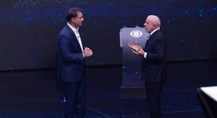 As perguntas que ficaram sem resposta no primeiro debate entre Flávio Bolsonaro e Lula