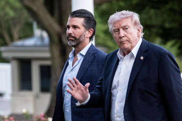 Filho de Trump questiona extensão de horário de votação no Brasil: 'Tudo pela causa'